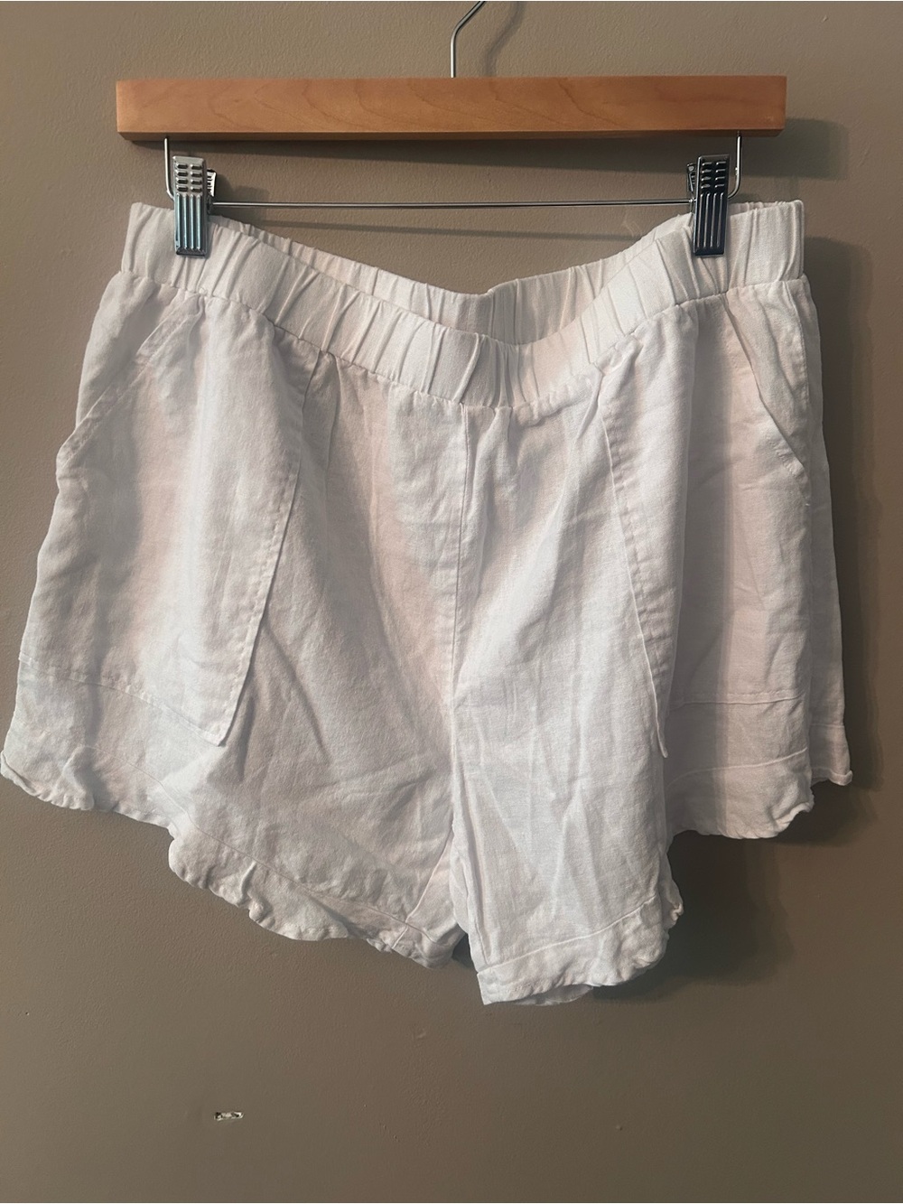 Women's White Linen Blend Elastic Waist Shorts